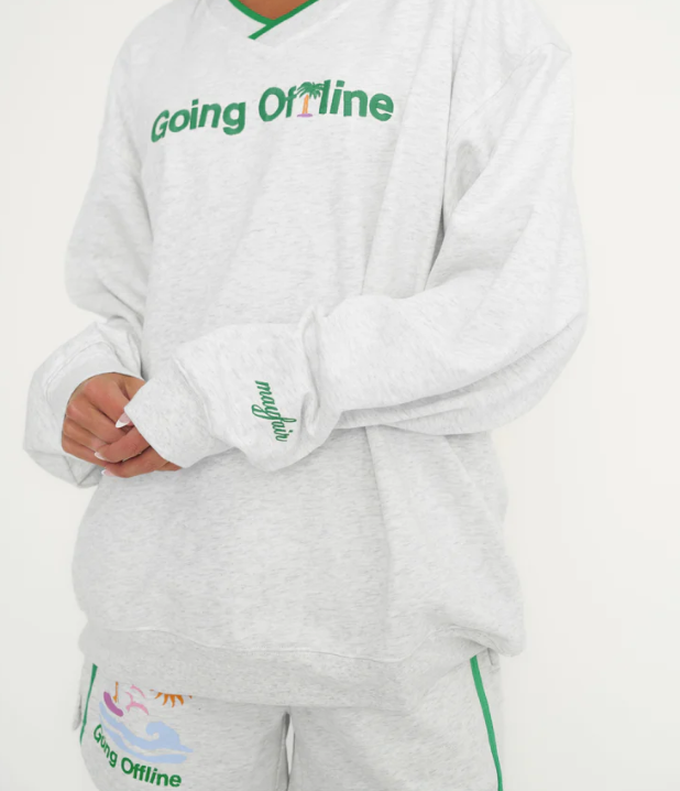 GOING OFFLINE V-NECK